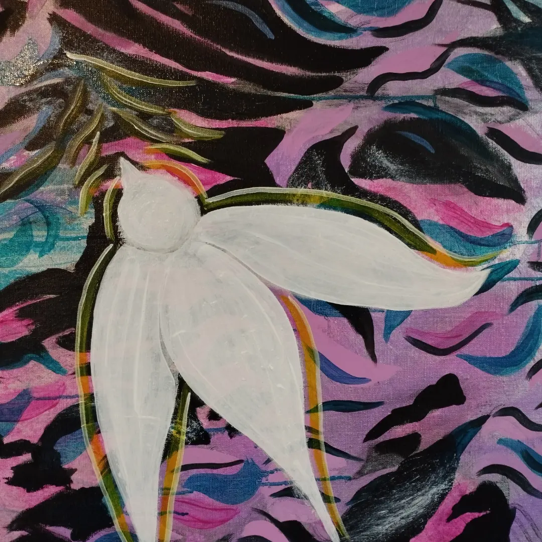 Au dessus des tempêtes, l'oiseau continue son envol. – Image 3