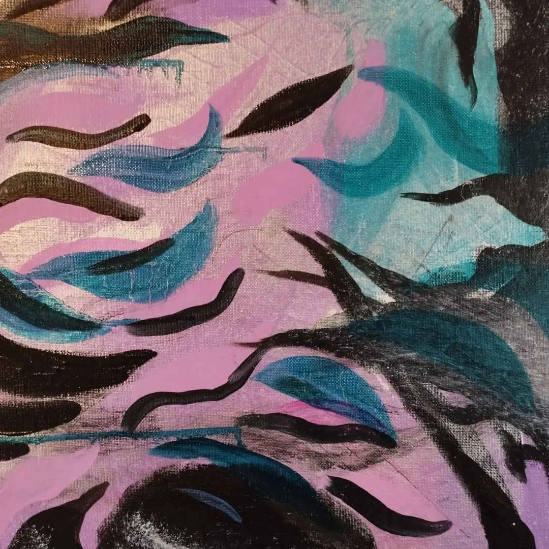 Au dessus des tempêtes, l'oiseau continue son envol. – Image 4